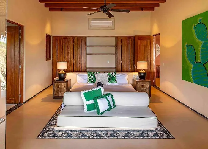 Exclusiva En Punta Garrobo * Zihuatanejo